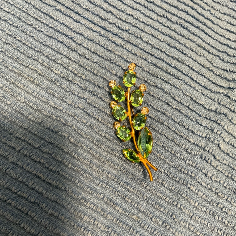 Elegant Green and Gold Tone Brooch